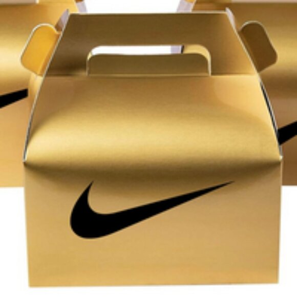 Basketball Theme Party Favor Gift Box Set Gable Box Gold and Black 10 Pack - Picture 1 of 4